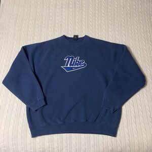 Vintage Men’sNike Crewneck!!